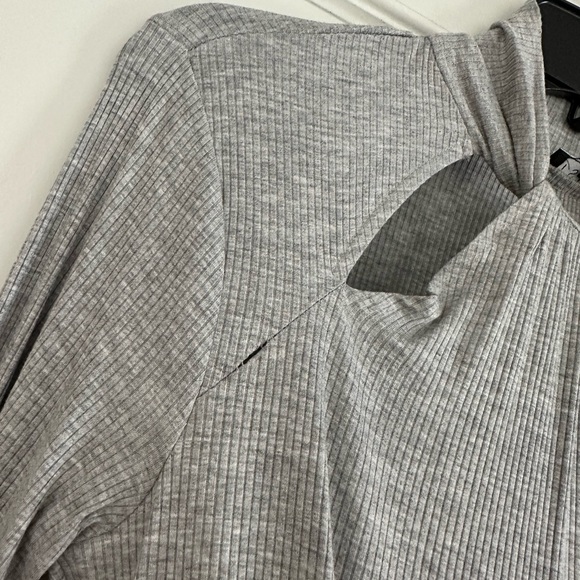 NWT- 1 State Body Con Top - Picture 4 of 9